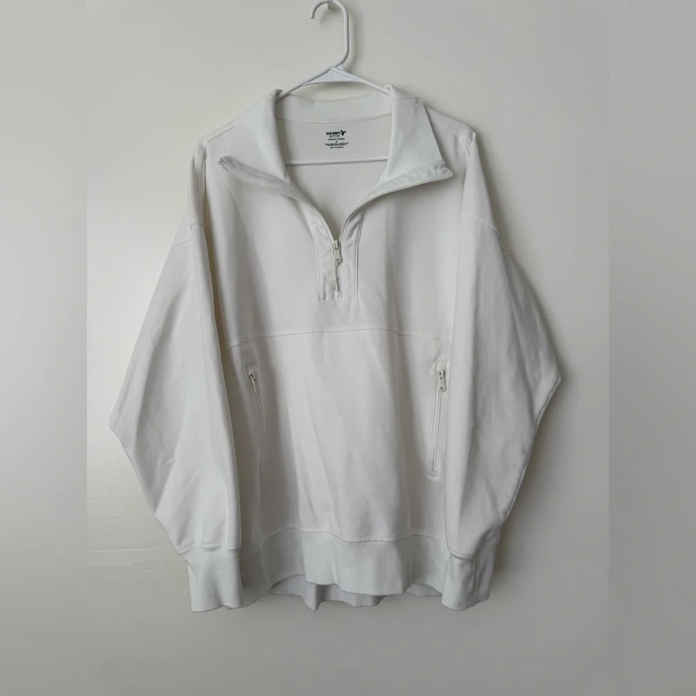 Old Navy Women's White Quarter-Zip Sweatshirt - Picture 1 of 4